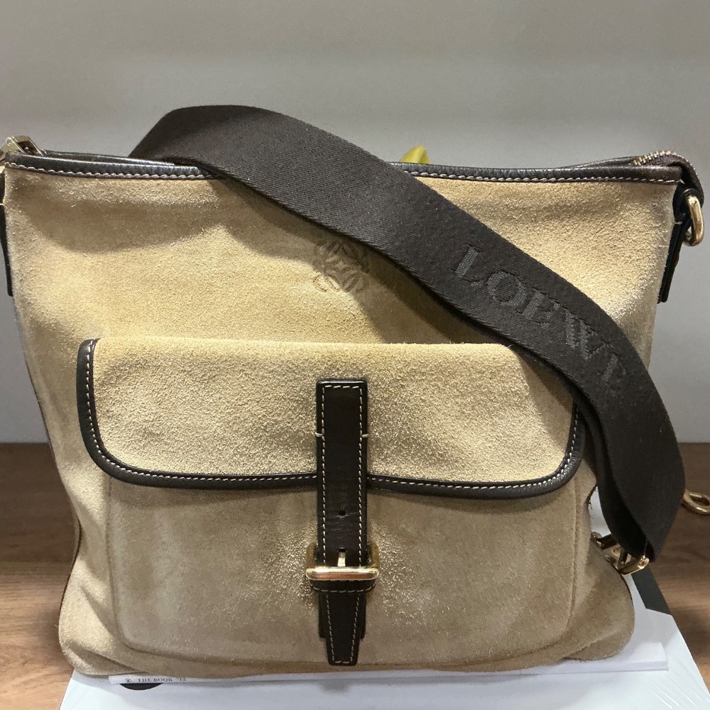 Authentic Loewe Handbag - Picture 2 of 8